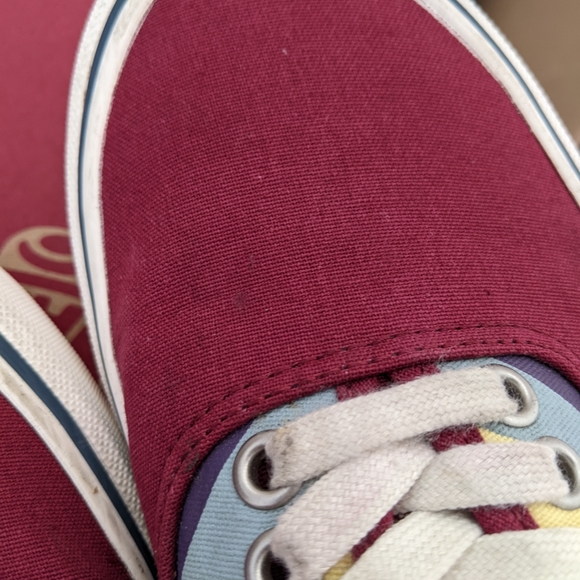 EUC Vans Shoes in Rad Rainbow Authentic SF Women's 8 or Men's 6.5 - Picture 3 of 5